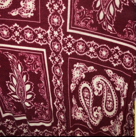 Rafi & Ro | Shorts Romper - Picture 2 of 3